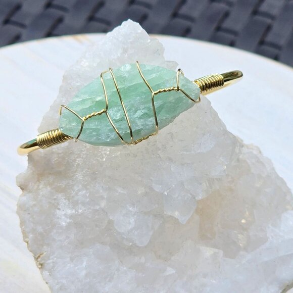 Fluorite Wire Wrap Cuff – 14Kt Gold Over Copper – Clarity & Flow Talisman - Picture 9 of 11